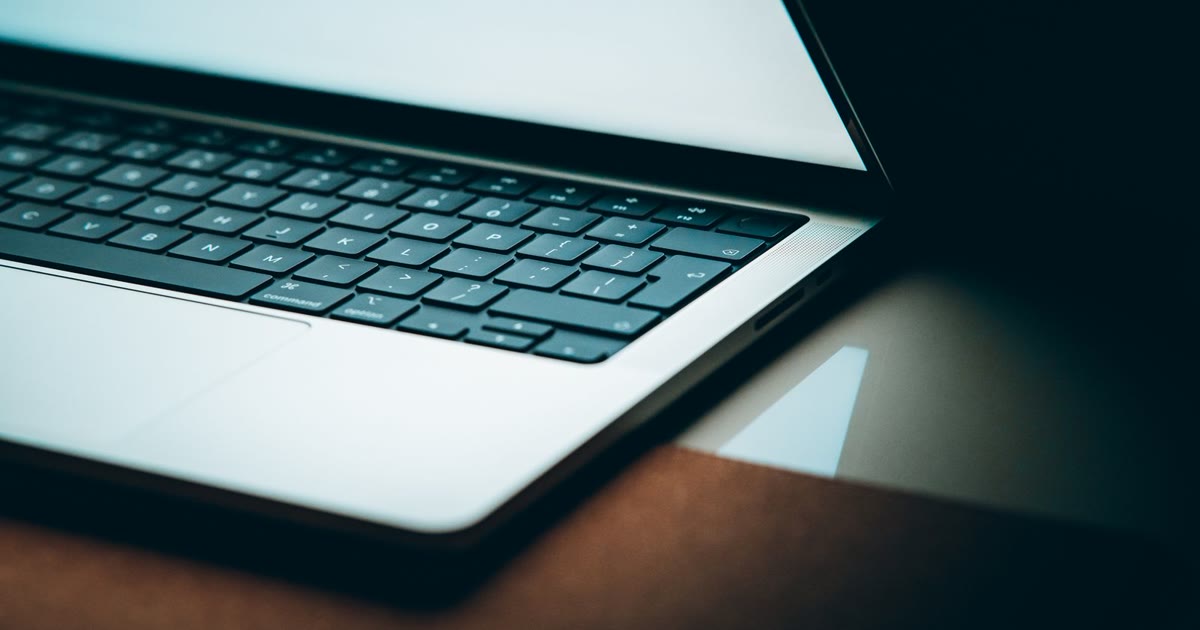 リースアップPCとは？ふつうの中古との違いと、向く人・向かない人